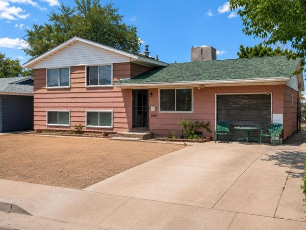 2827 Dorothy Street NE, Albuquerque, NM 87112