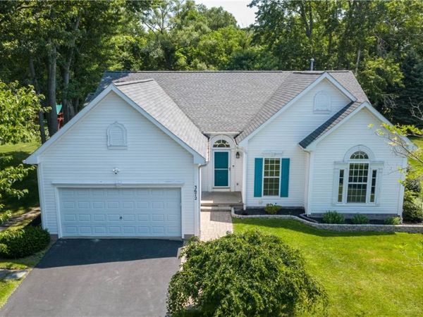 3672 Deer Meadow Run , Macedon, NY 14502