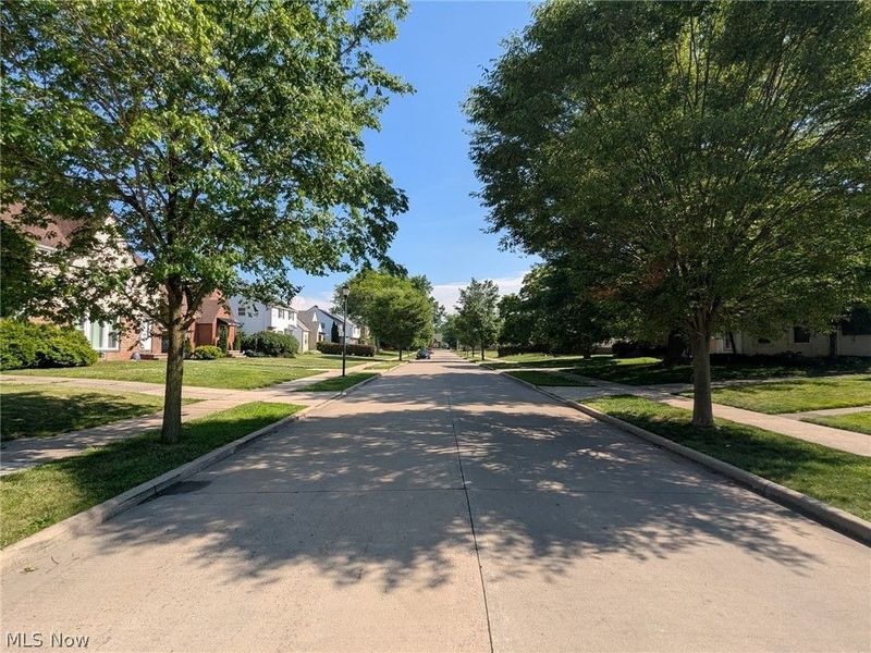 362 E 214th Street, Euclid, OH 44123 Photo 17
