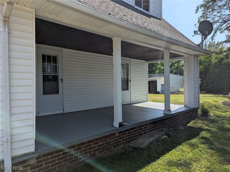 362 E 214th Street, Euclid, OH 44123 Photo 3