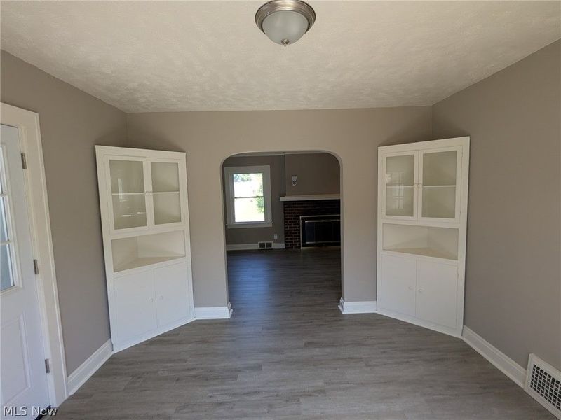 362 E 214th Street, Euclid, OH 44123 Photo 5
