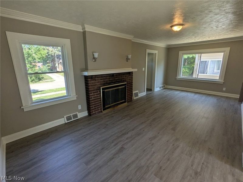 362 E 214th Street, Euclid, OH 44123 Photo 6