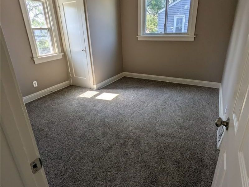 362 E 214th Street, Euclid, OH 44123 Photo 9
