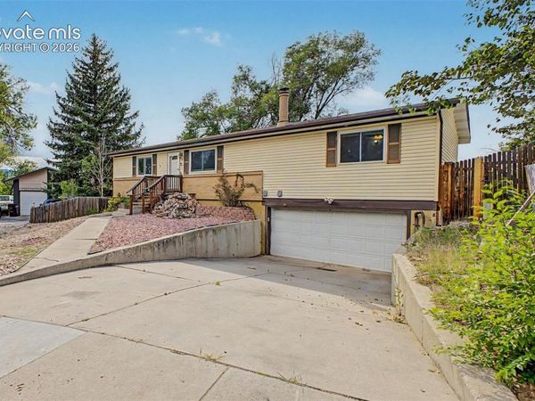 4323 Eastcrest Circle, Colorado Springs, CO 80916