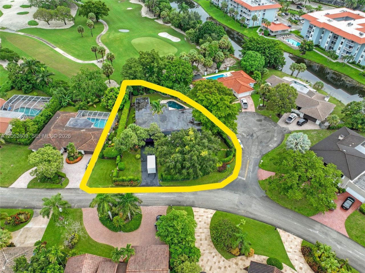 8541 N Lake Dasha Dr, Plantation, FL 33324 Photo