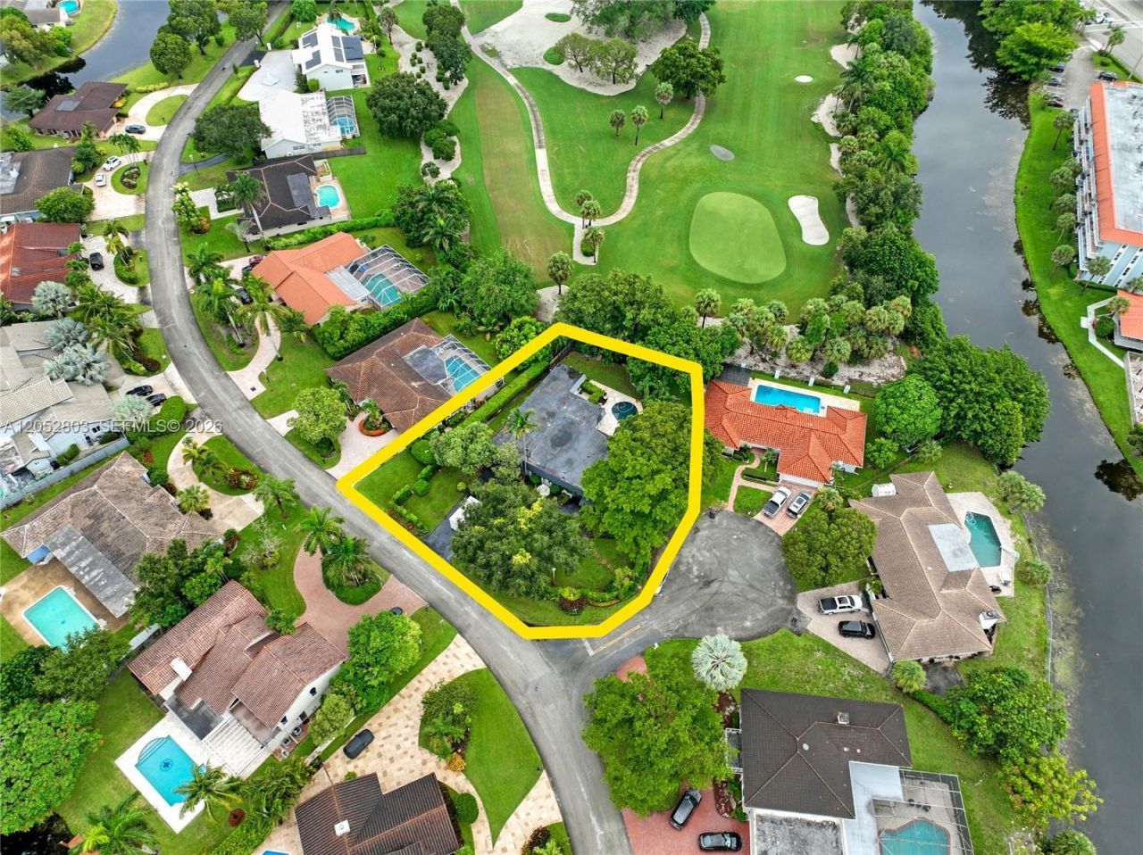 8541 N Lake Dasha Dr, Plantation, FL 33324 Photo