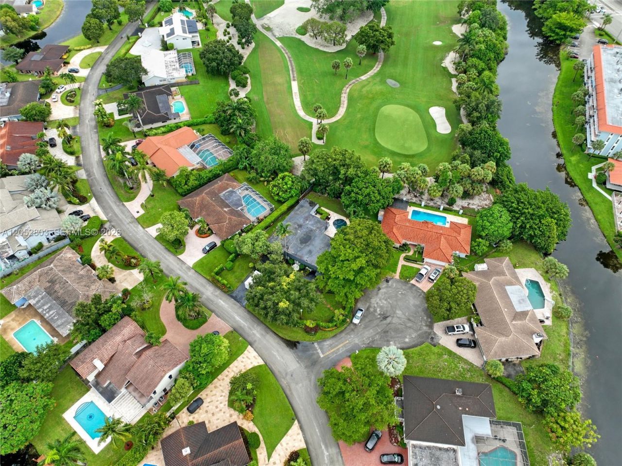8541 N Lake Dasha Dr, Plantation, FL 33324 Photo