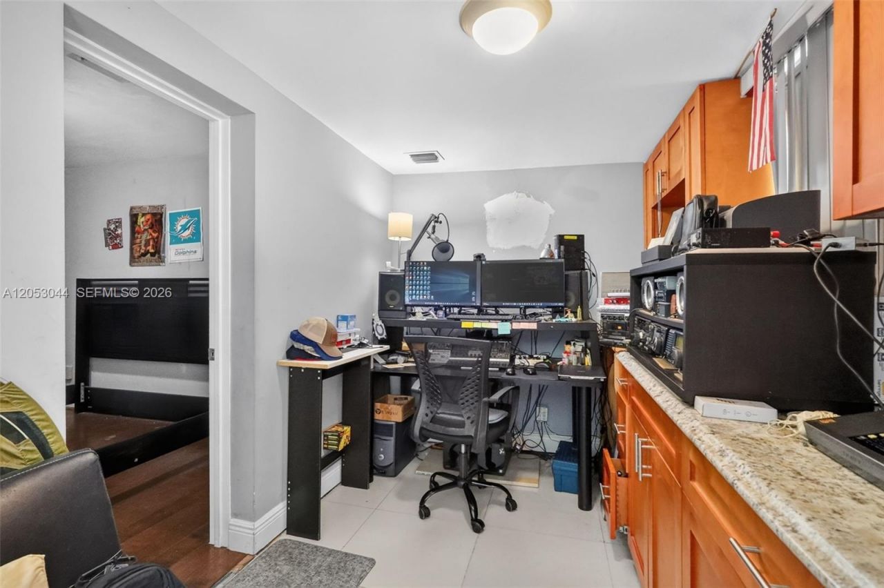 7891 Raleigh St , Hollywood, FL 33024 Photo