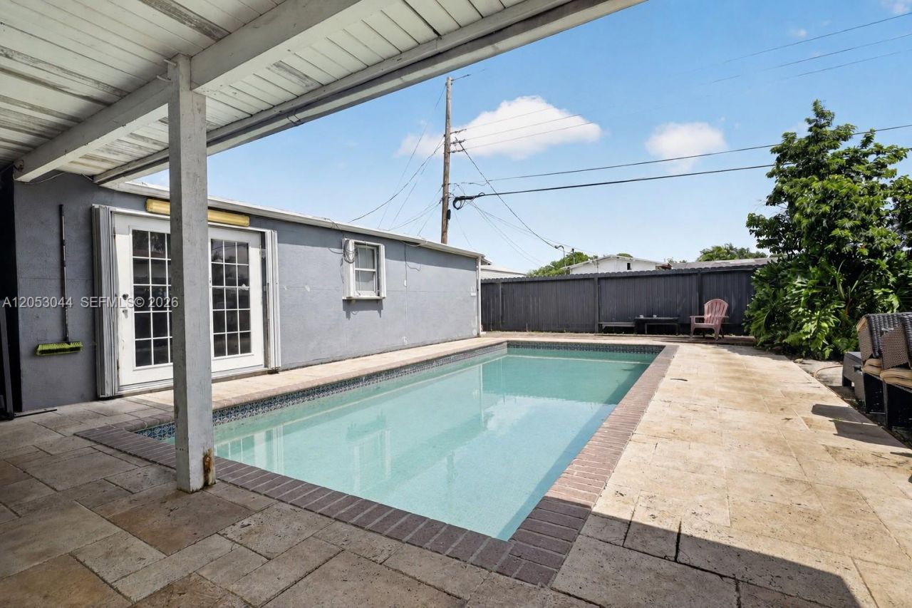 7891 Raleigh St , Hollywood, FL 33024 Photo