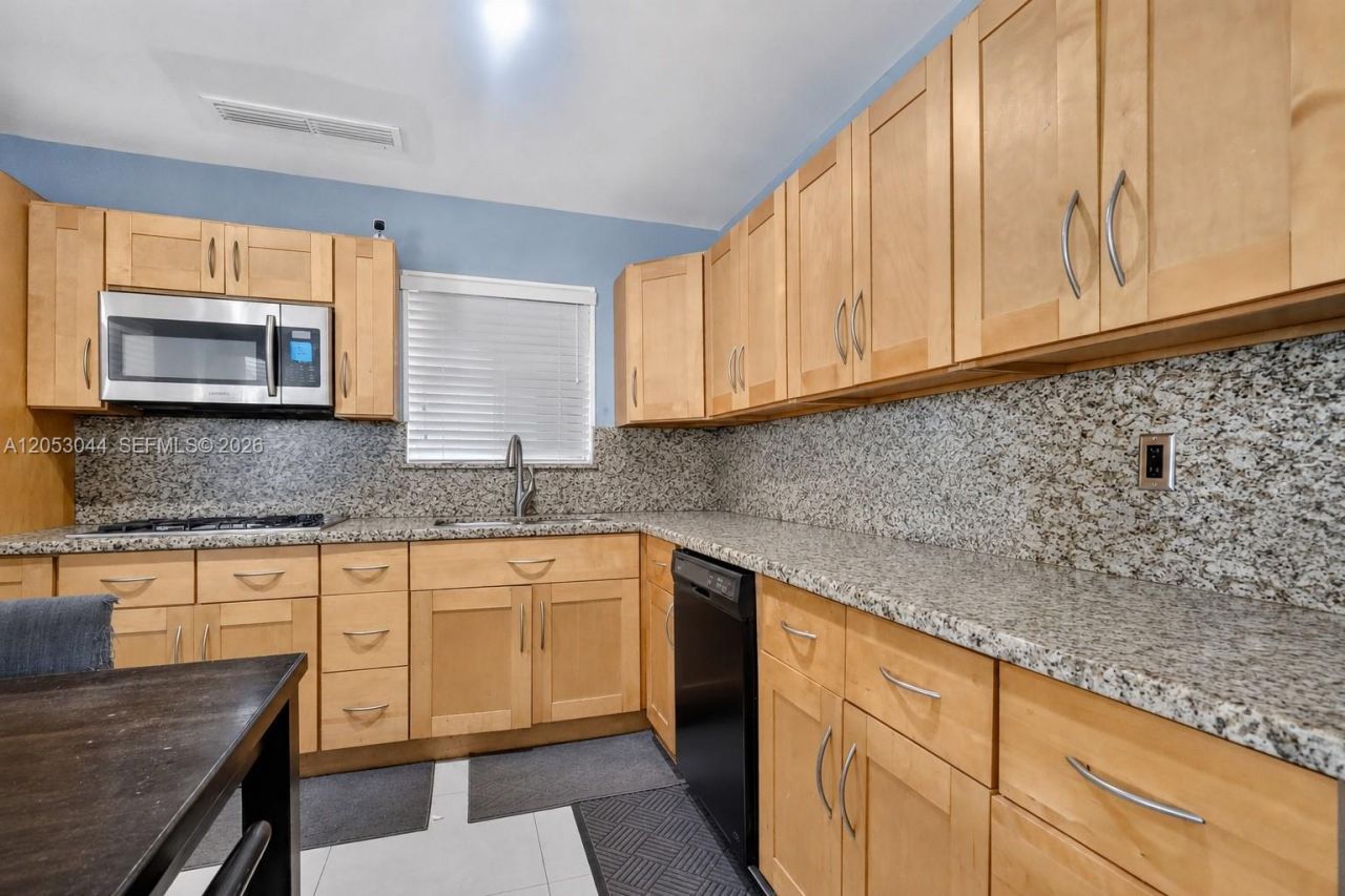 7891 Raleigh St , Hollywood, FL 33024 Photo