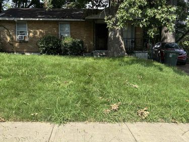 2404 HERNANDO RD, Memphis, TN 38106