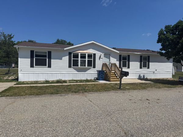 20748 Grandville Road, Big Rapids, MI 49307