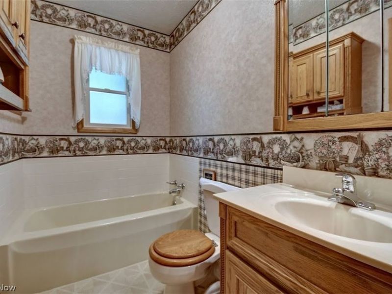 6526 Winfield-Strasburg Road NW, Strasburg, OH 44680 Photo 11
