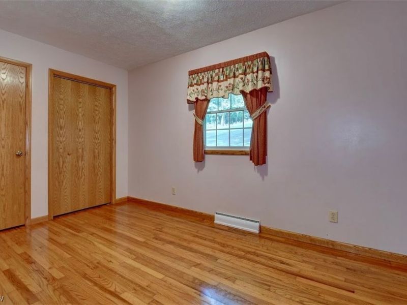 6526 Winfield-Strasburg Road NW, Strasburg, OH 44680 Photo 12