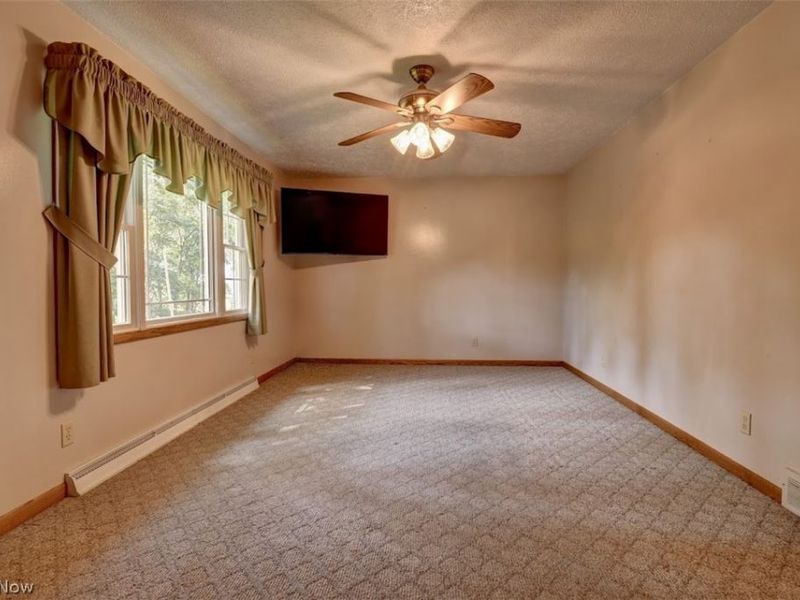 6526 Winfield-Strasburg Road NW, Strasburg, OH 44680 Photo 9