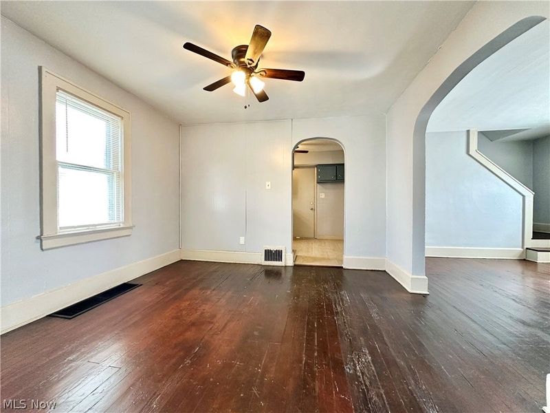 712 Lovers Lane, Akron, OH 44306 Photo 13