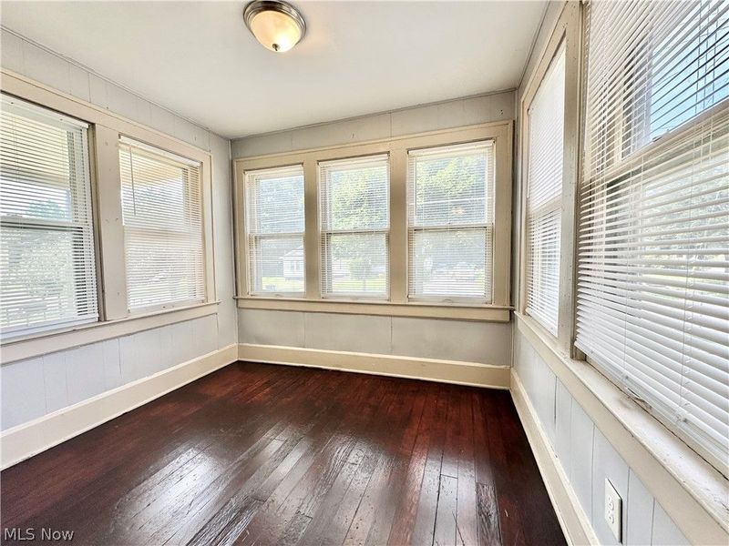 712 Lovers Lane, Akron, OH 44306 Photo 16