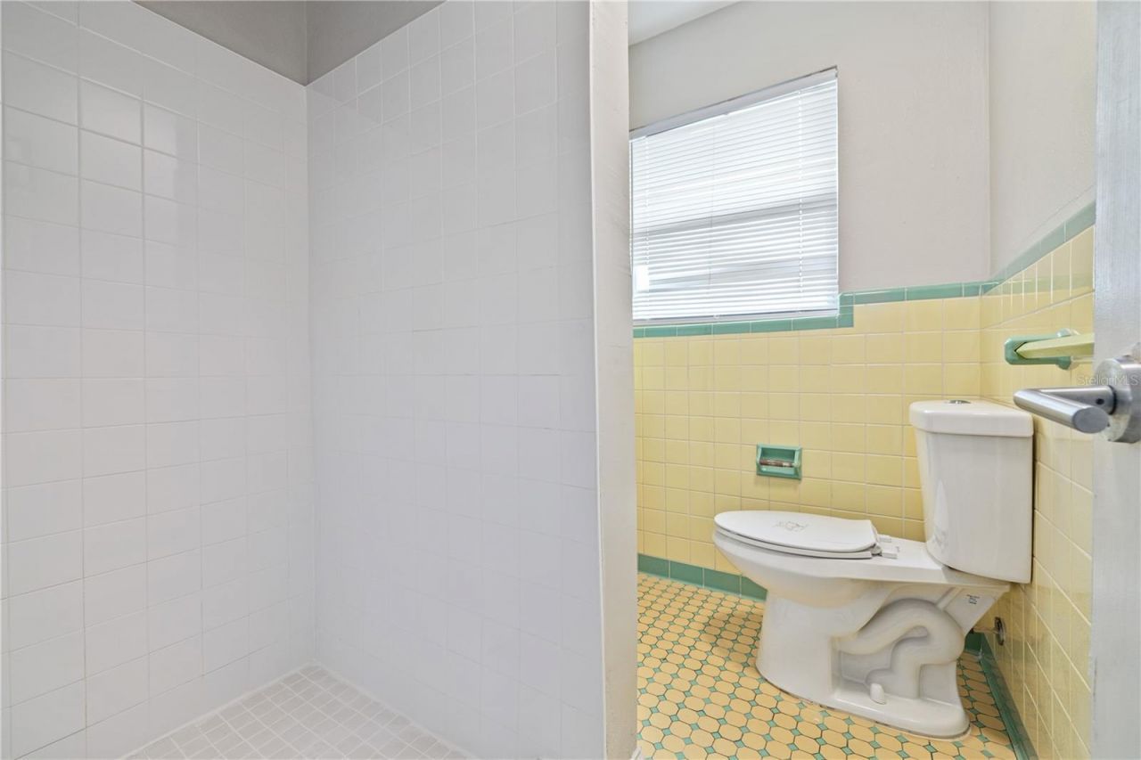 917 30th Avenue N, Unit 1, Saint Petersburg, FL 33704 Photo