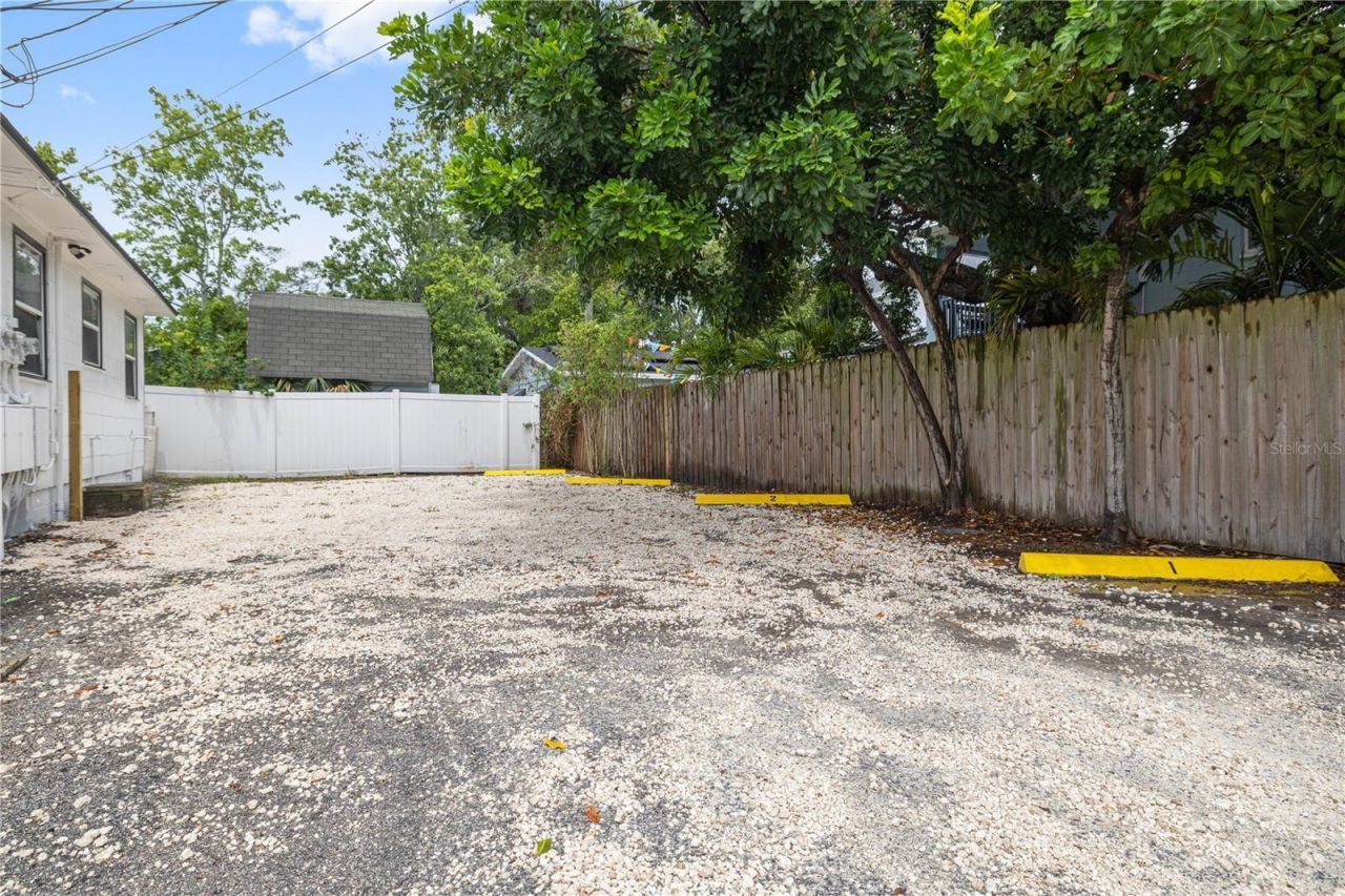 917 30th Avenue N, Unit 1, Saint Petersburg, FL 33704 Photo