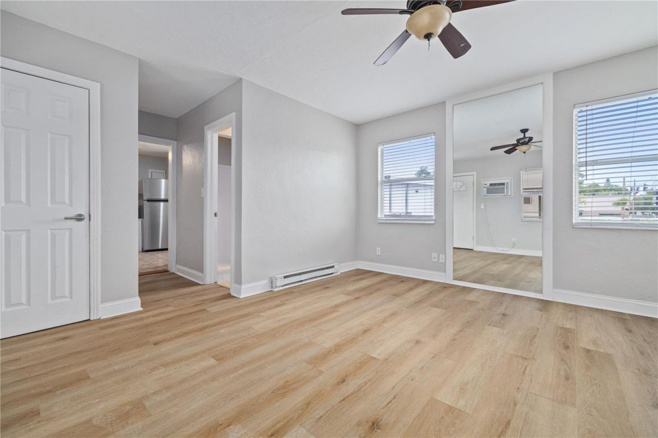 917 30th Avenue N, Unit 1, Saint Petersburg, FL 33704 Photo