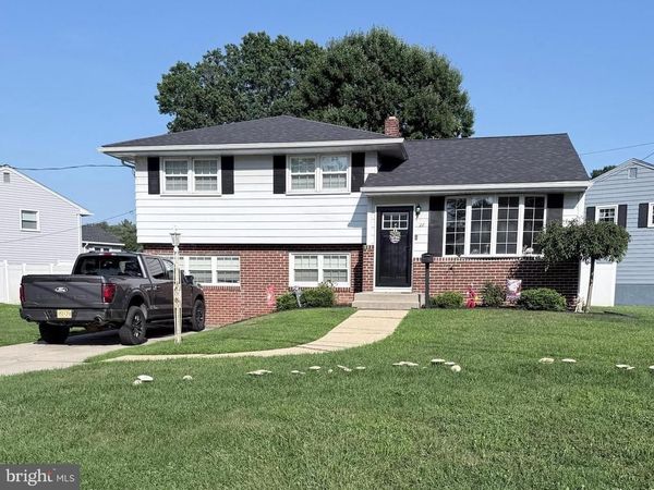 28 CHERRY LN, WEST DEPTFORD, NJ 08096