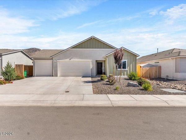 212 Chandler Road, Dayton, NV 89403