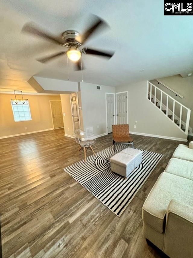 1401 Cactus Avenue  Photo 7