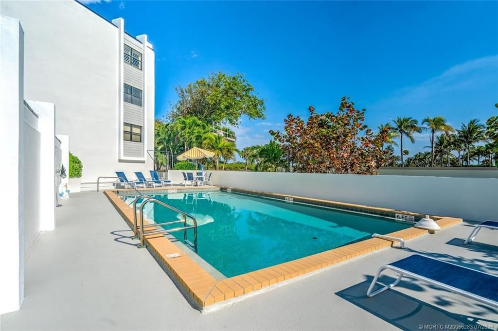 1289 NE Ocean Boulevard, Unit 11, Stuart, FL 34996 Photo