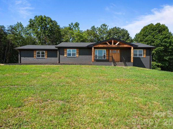 1411 W V Thompson Road, Rutherfordton, NC 28139