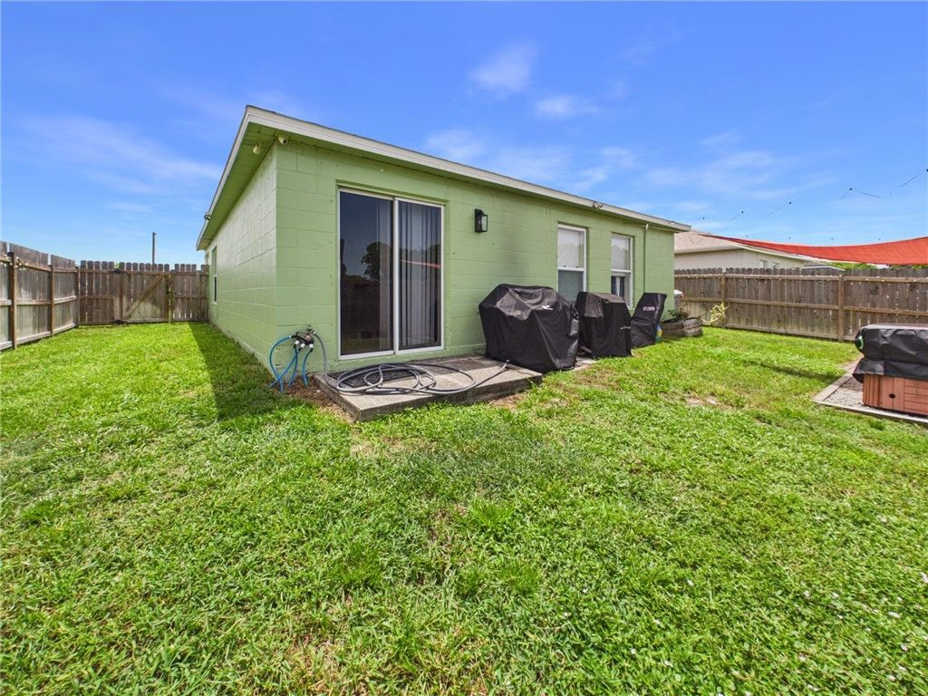 4745 30th Avenue, Vero Beach, FL 32967 Photo