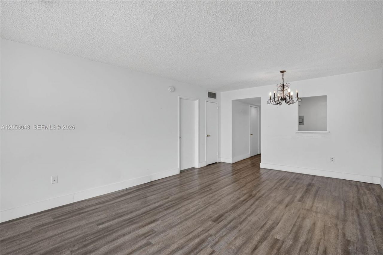 1228 West Ave, Unit 1405, Miami Beach, FL 33139 Photo