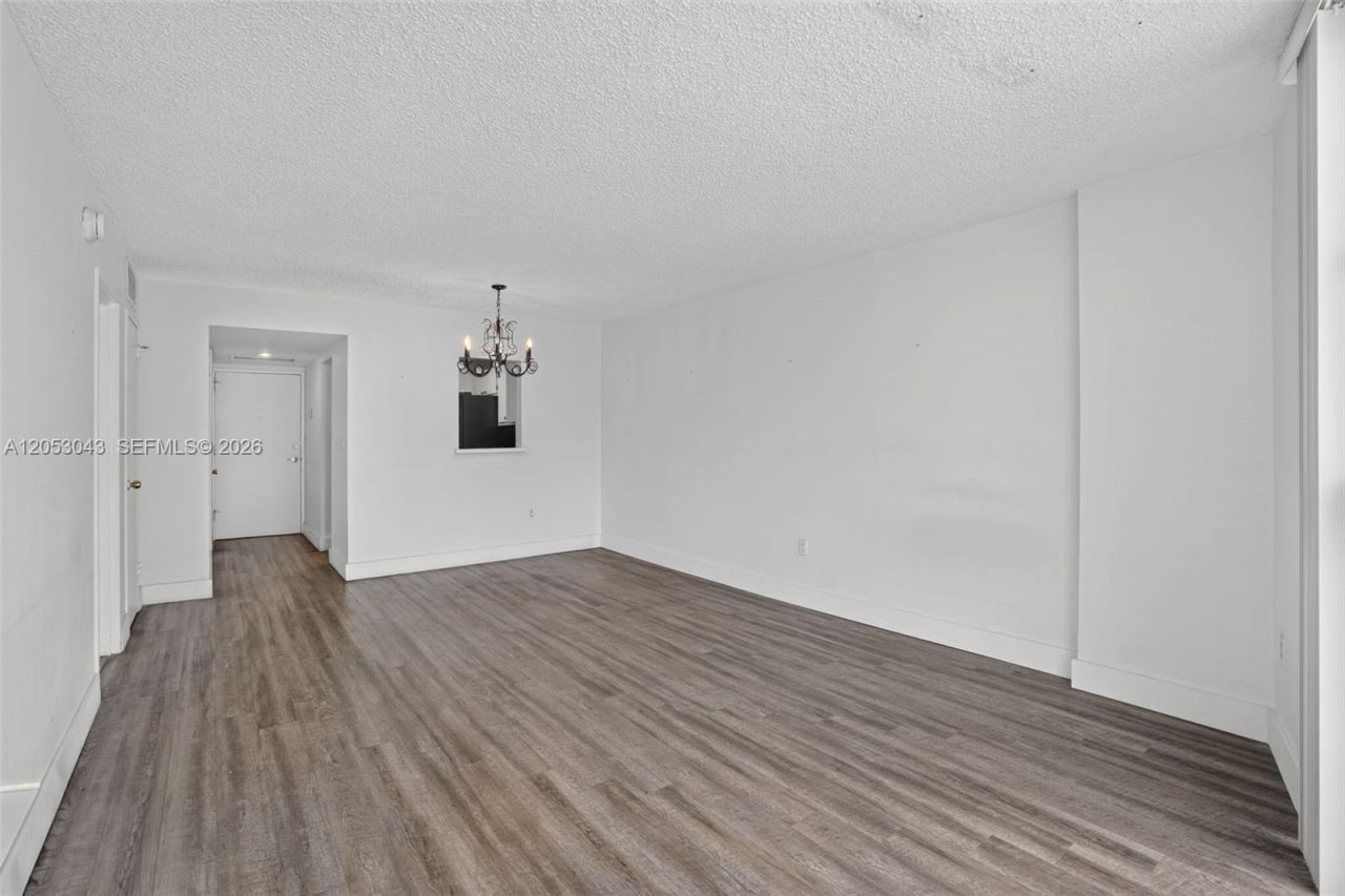 1228 West Ave, Unit 1405, Miami Beach, FL 33139 Photo
