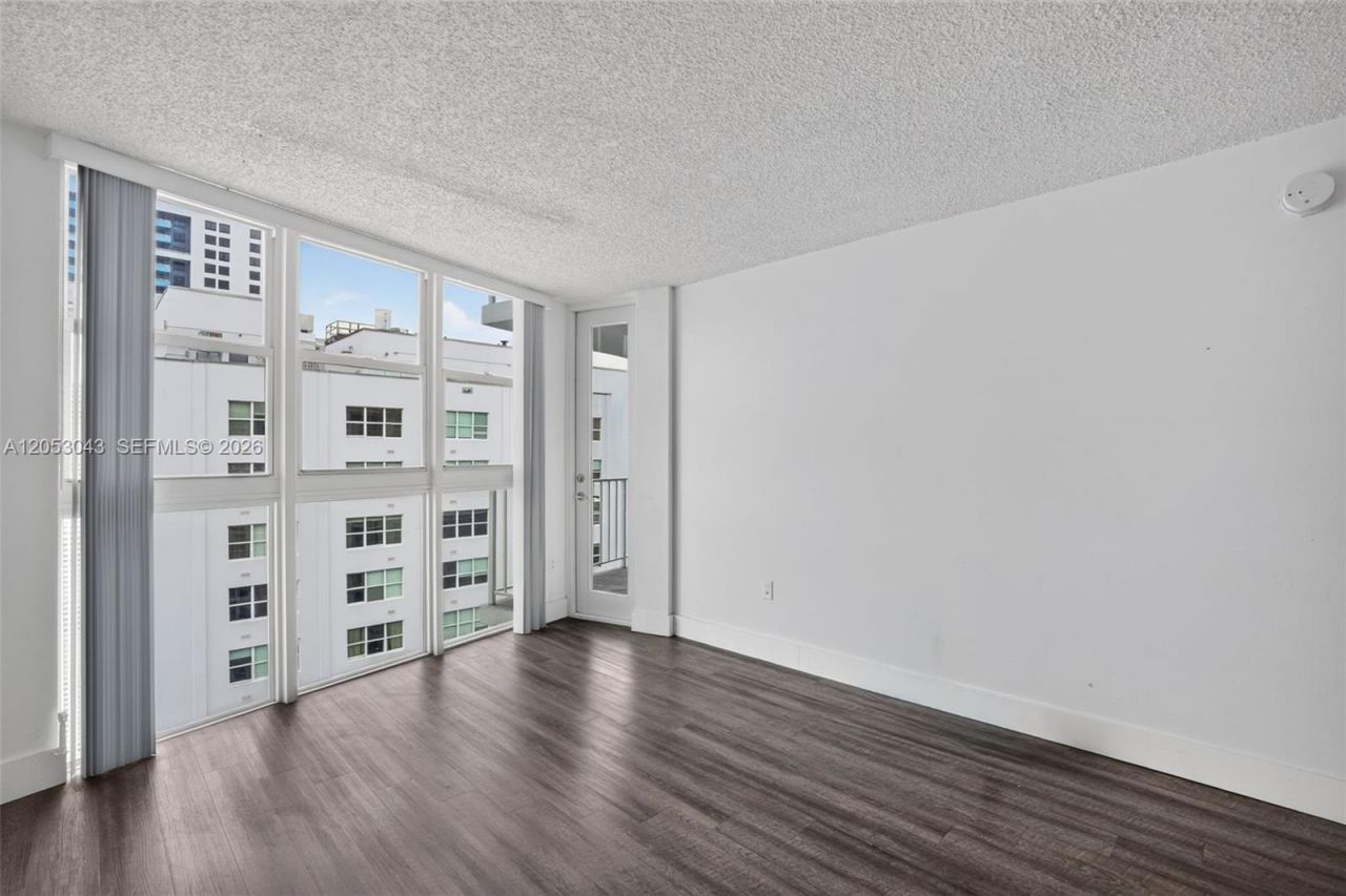1228 West Ave, Unit 1405, Miami Beach, FL 33139 Photo