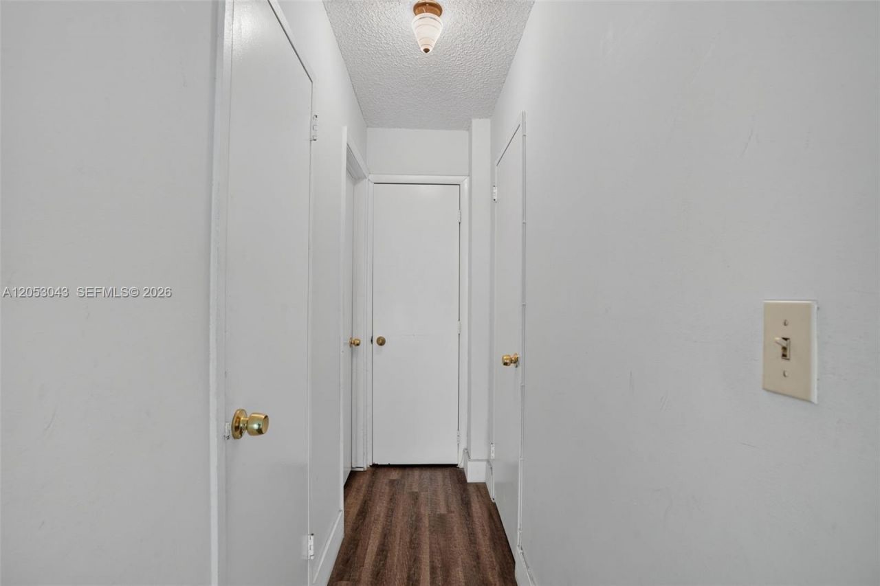 1228 West Ave, Unit 1405, Miami Beach, FL 33139 Photo
