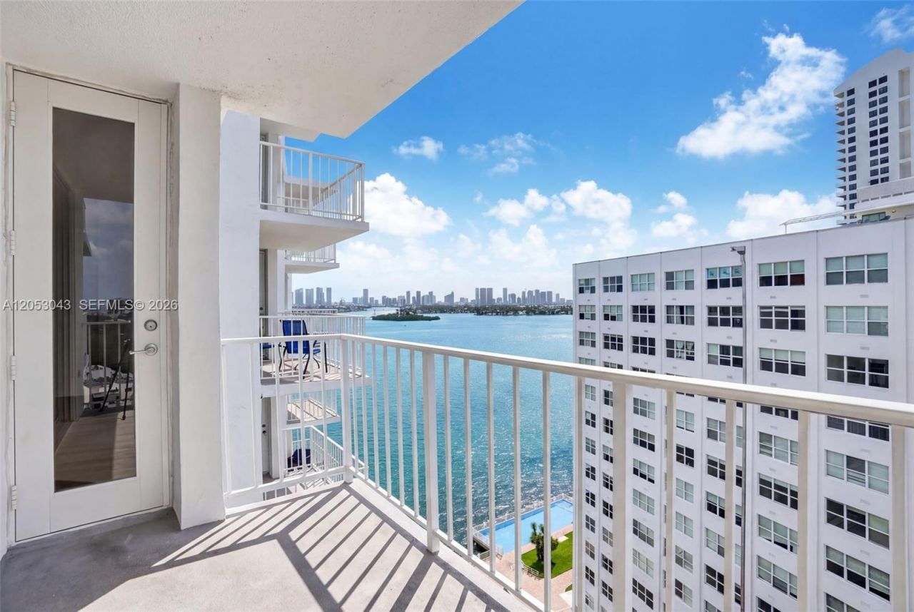 1228 West Ave, Unit 1405, Miami Beach, FL 33139 Photo