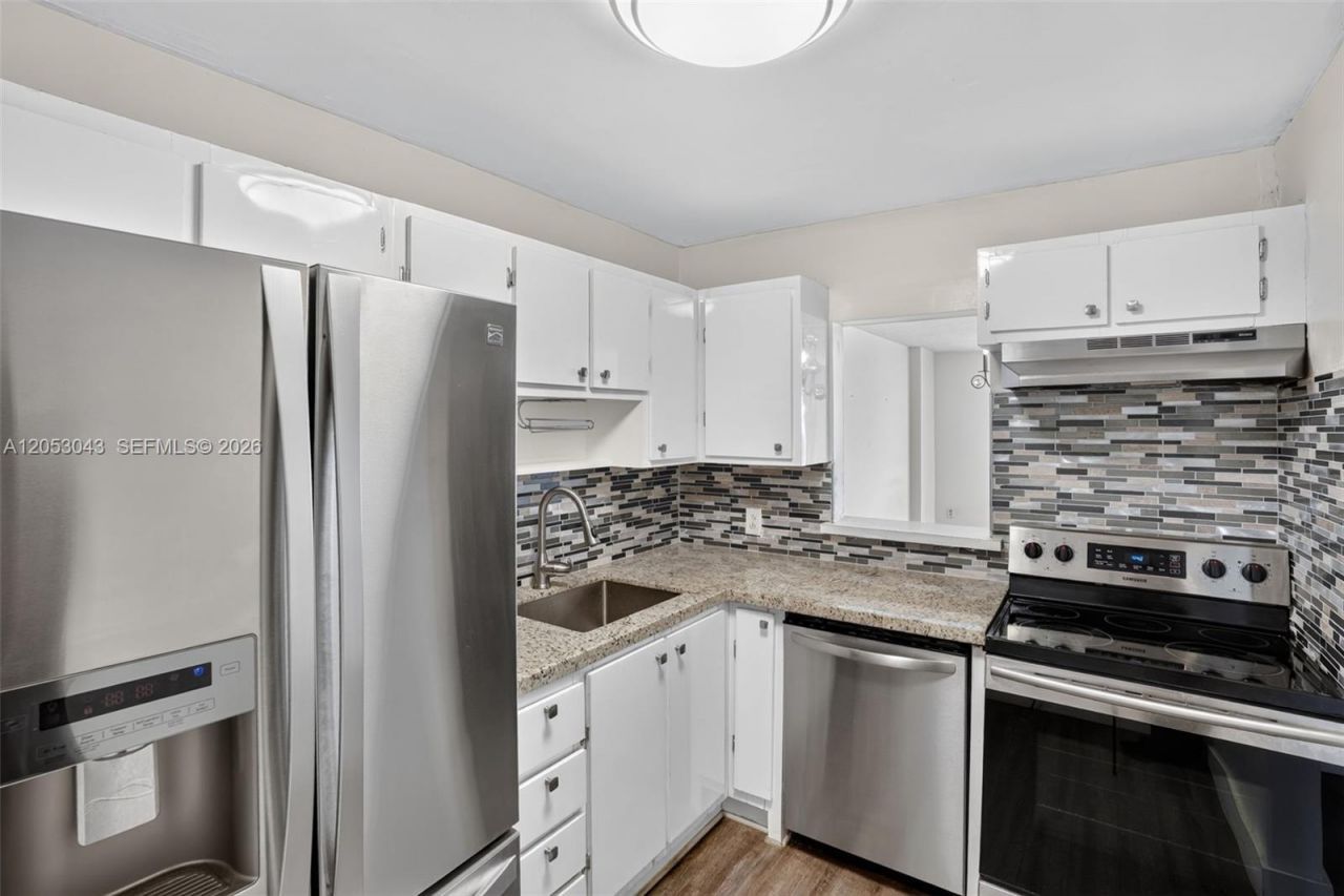 1228 West Ave, Unit 1405, Miami Beach, FL 33139 Photo