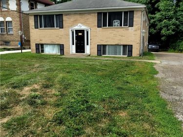 1719 Fulton Road NW, Canton, OH 44703
