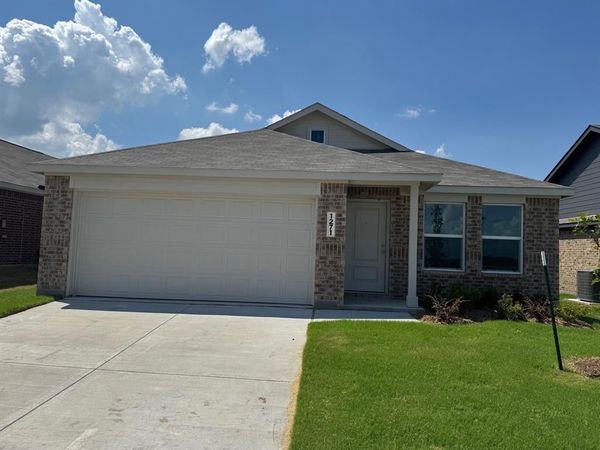 1271 Falcon Heights, Forney, TX 75126