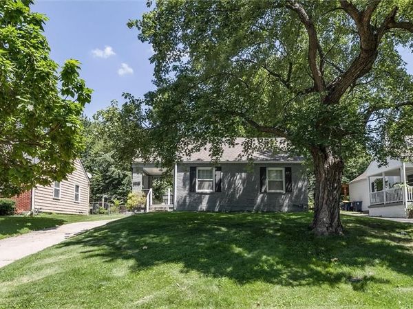 8119 Madison Avenue, Kansas City, MO 64114