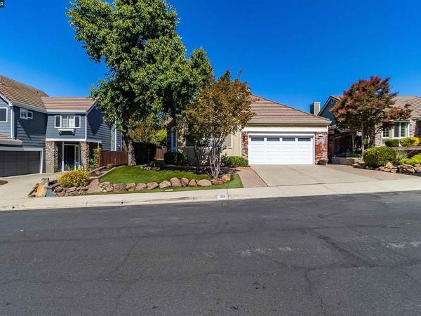 109 Crow Pl, Clayton, CA 94517