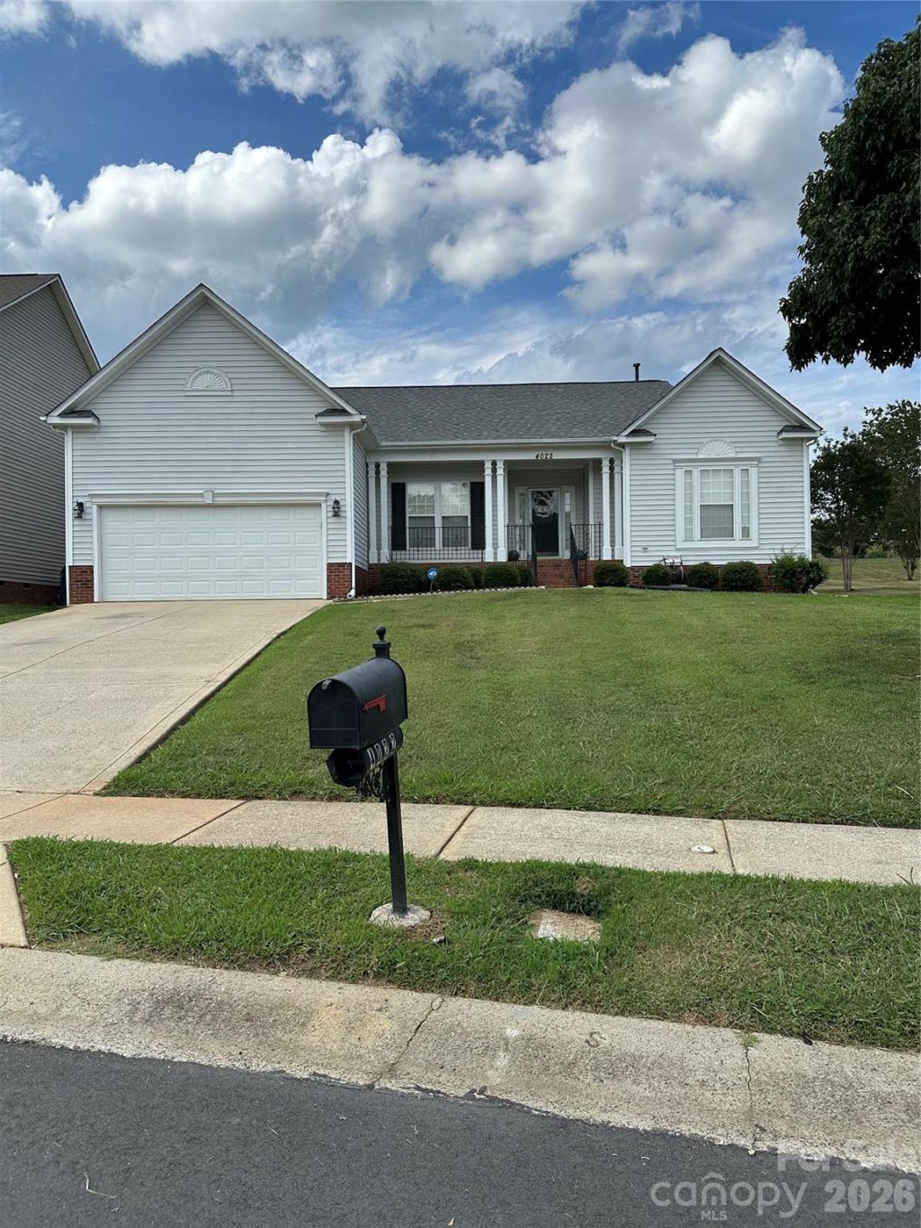 4022 Meadowview Hills Drive , Charlotte, NC 28269 Main Photo