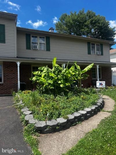 169 TWIN OAK DRIVE , LEVITTOWN, PA 19056