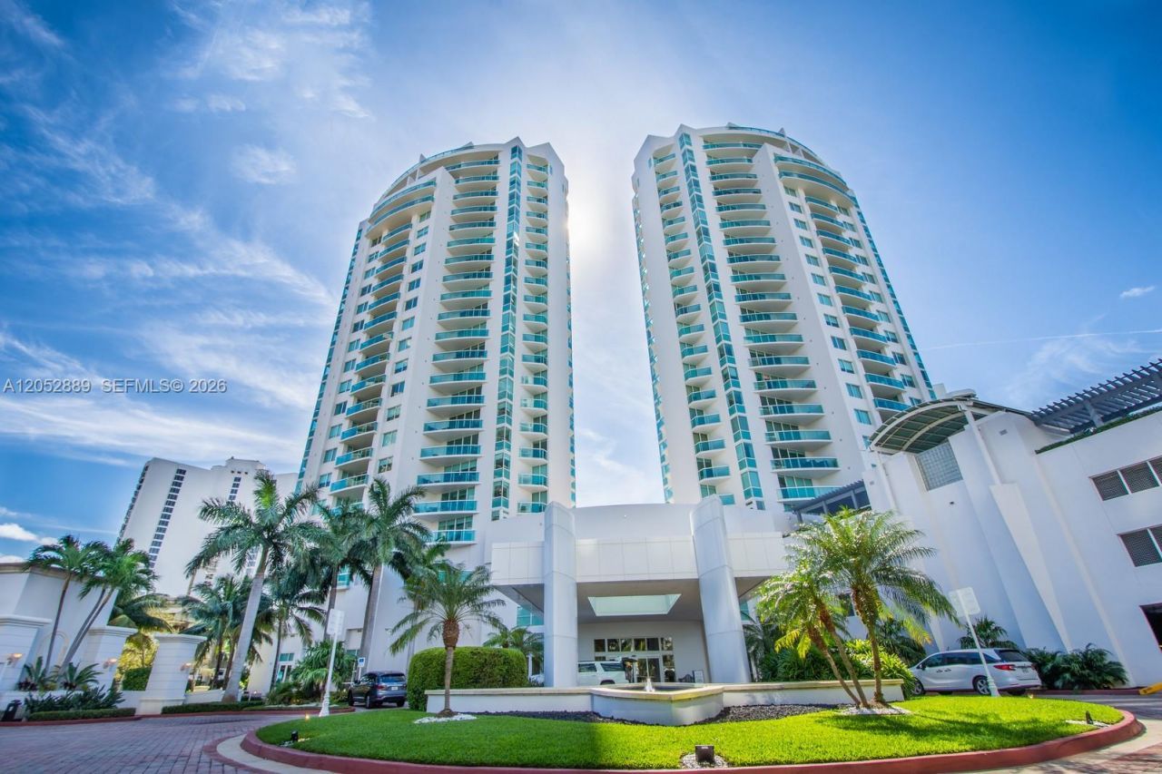 19400 Turnberry Way , Unit PH221, Aventura, FL 33180 Photo