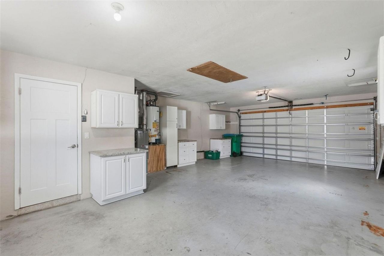 5669 45th Avenue N, Kenneth City, FL 33709 Photo