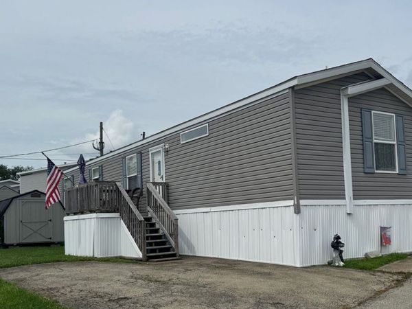 517 Galaxy Drive, Washington, PA 15301