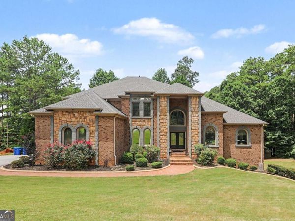 327 Amy Way, Atlanta, GA 30349