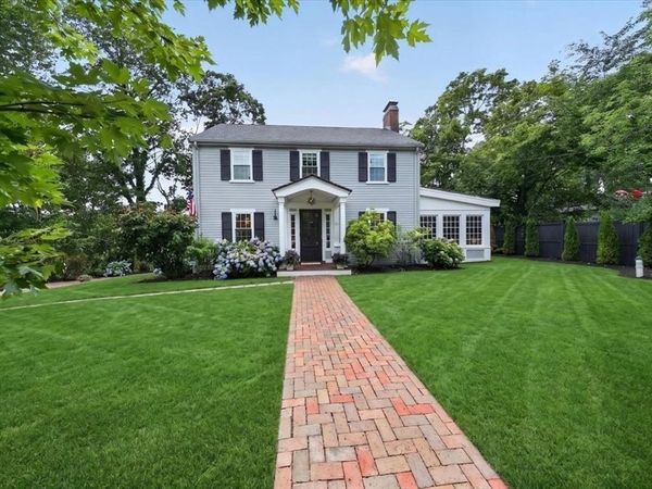 11 Ship St, Hingham, MA 02043