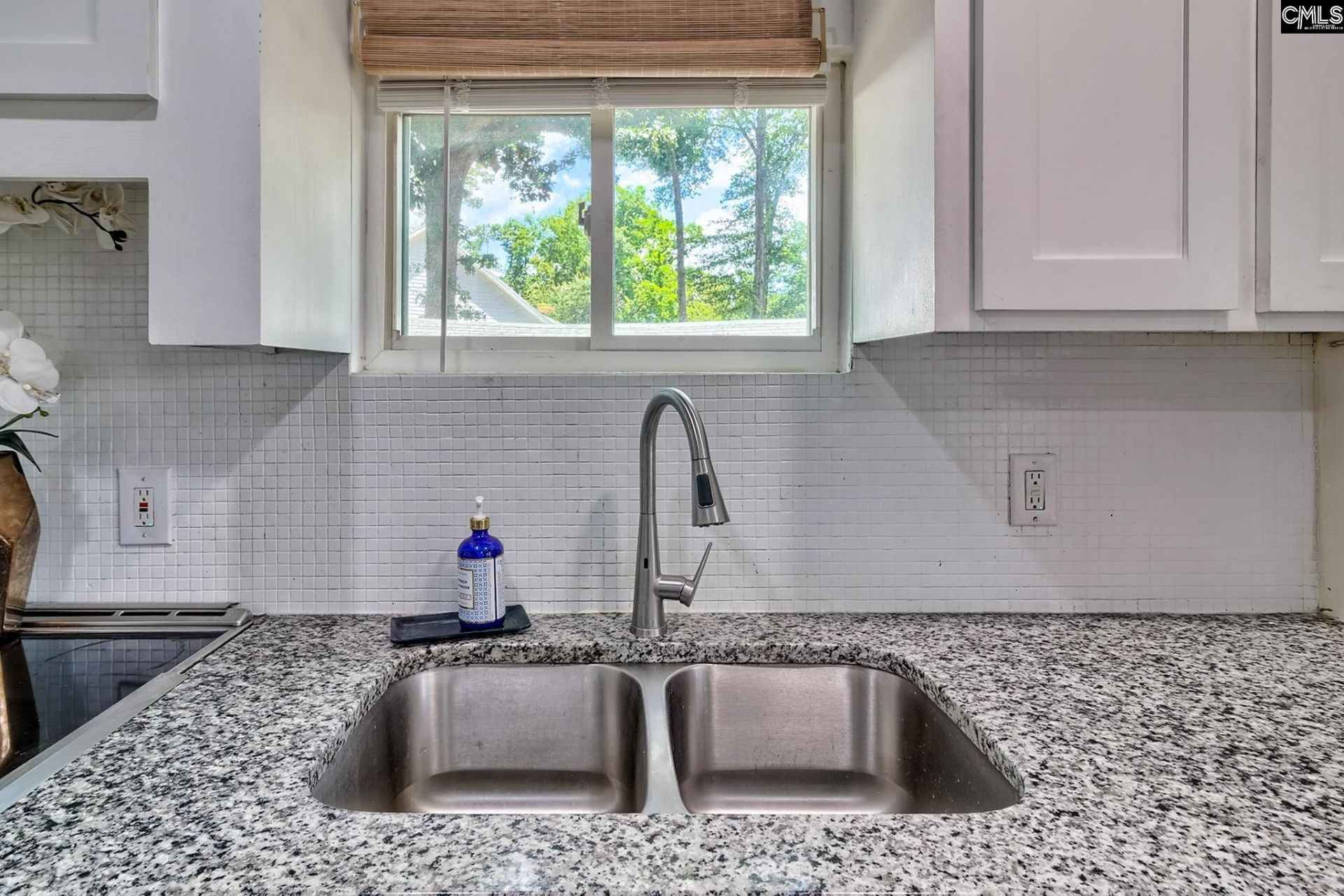 425 Yachting Road  Photo 10