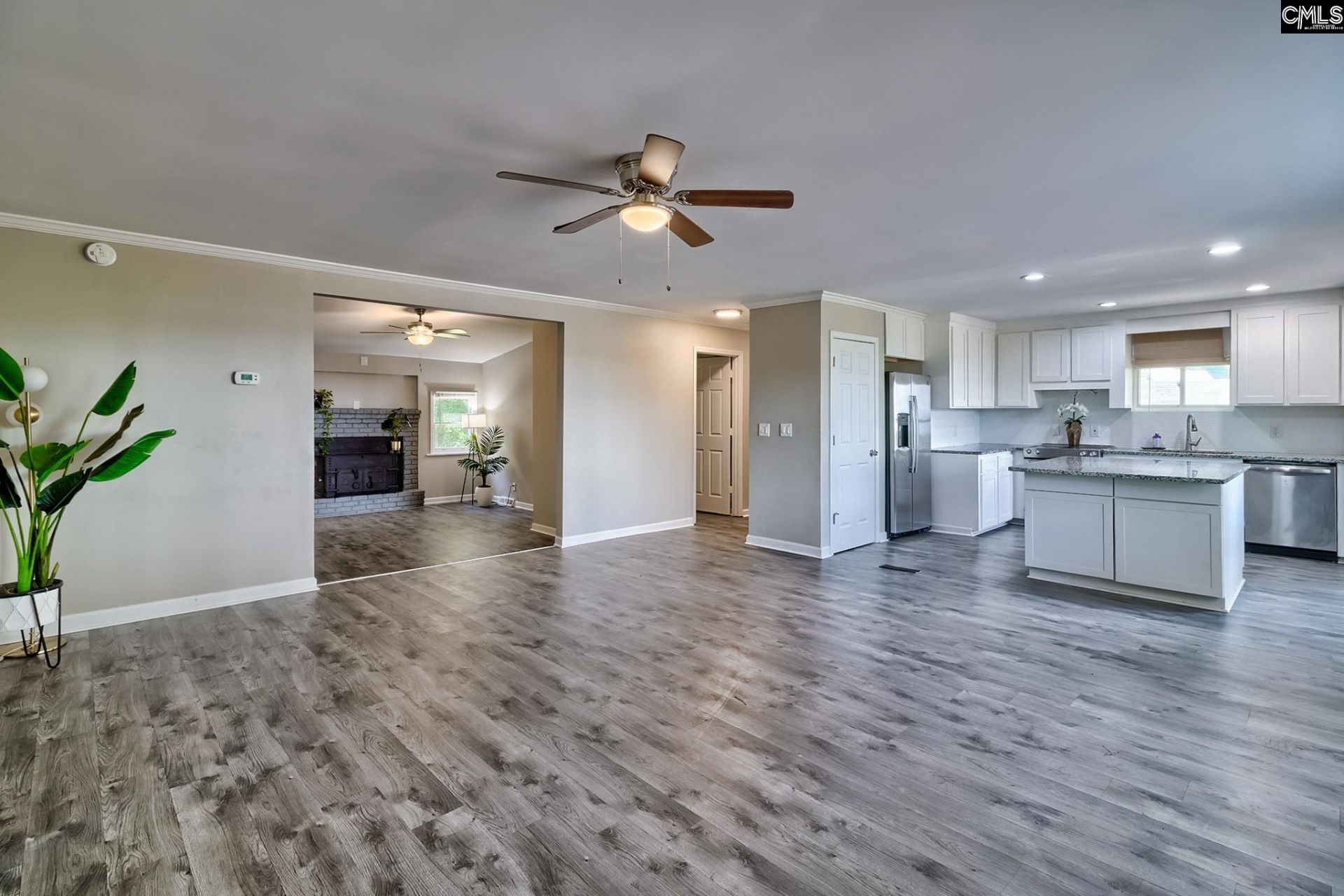 425 Yachting Road  Photo 11