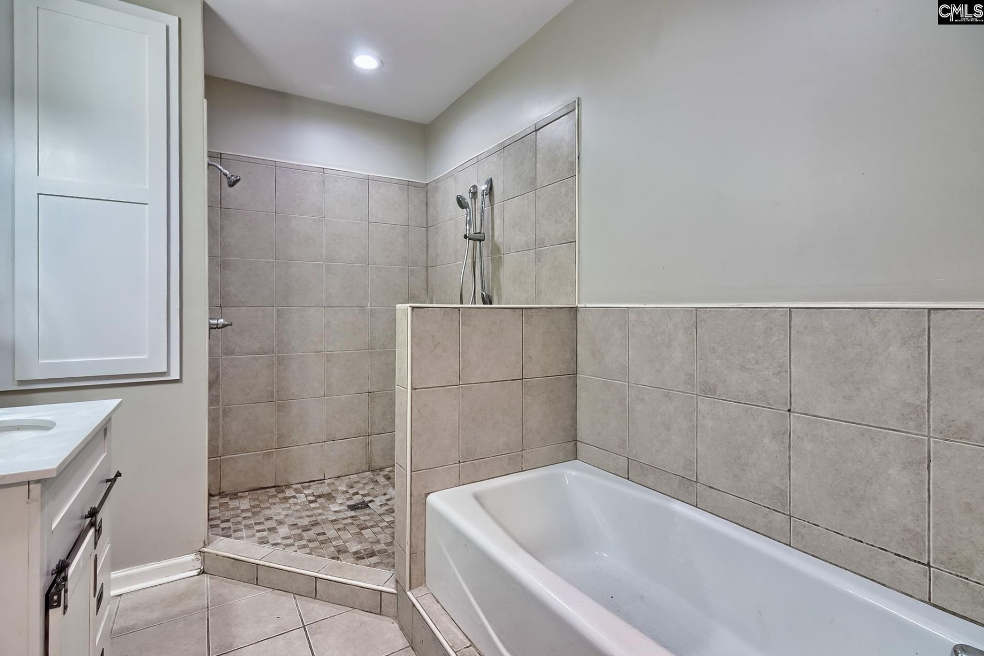 425 Yachting Road  Photo 23